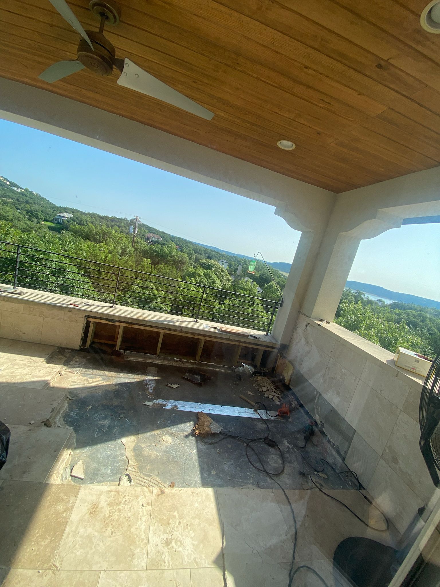 Small repairs - drywall and paint touch ups